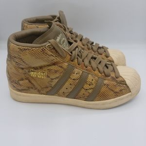 Mens Adidas tan snakeskin size 4.5 sneakers